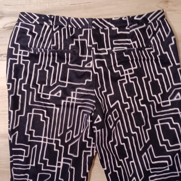 Pants Worthington clam diggers black and white with pattern -size 6- - Picture 4 of 6